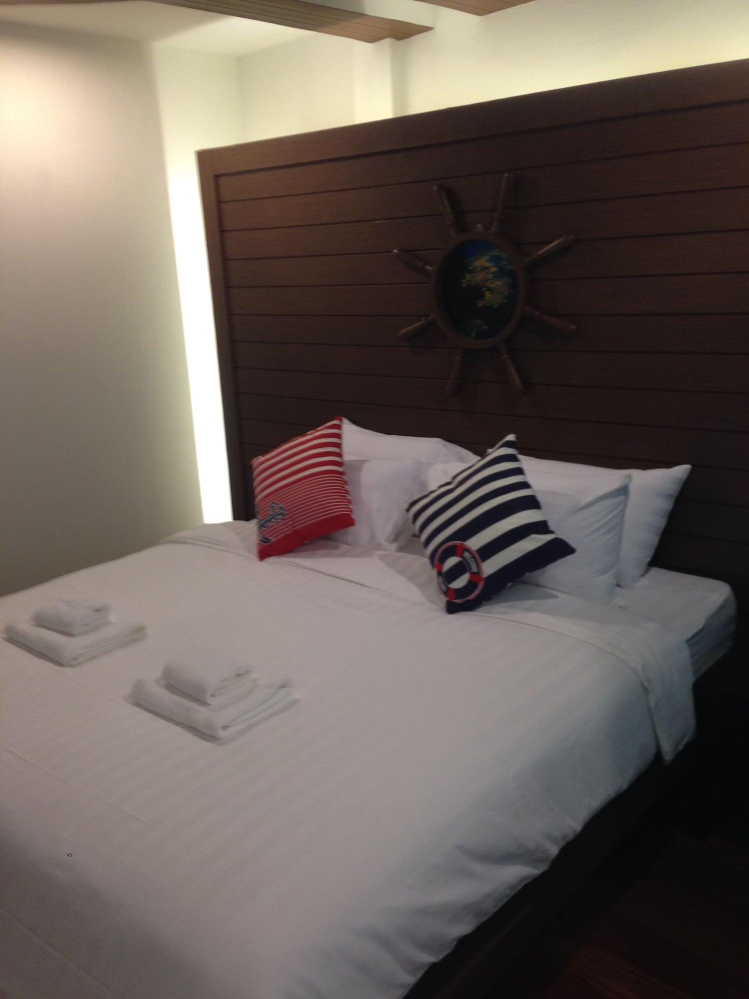 Bed By Cruise Hotel At Samakkhi-Tivanont Нонтхабури Экстерьер фото