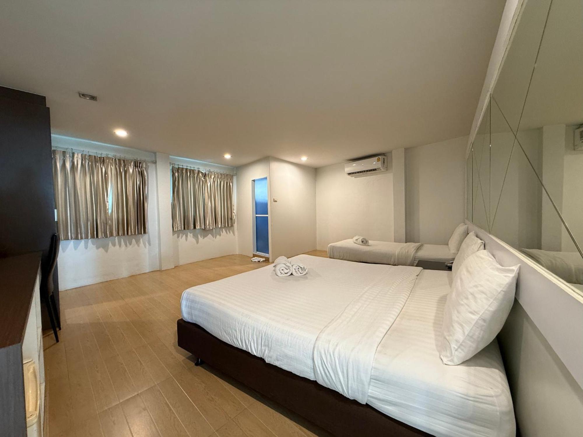 Bed By Cruise Hotel At Samakkhi-Tivanont Нонтхабури Экстерьер фото